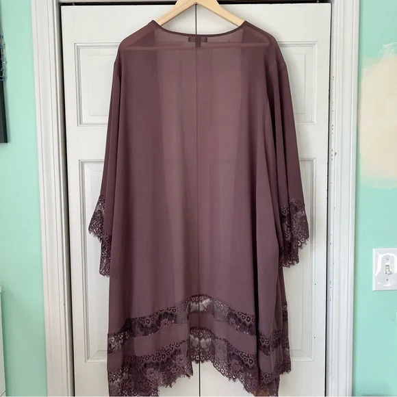 Torrid Lace Hem Shawl - Picture 7 of 7